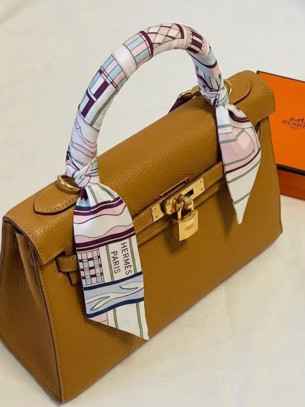 Hermès Paris Twilly 86 Silk Scarf in Pink and Blue